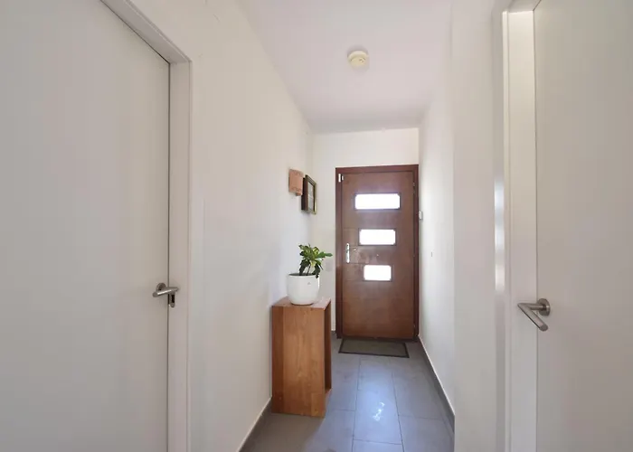 Bosque Apartment Begur